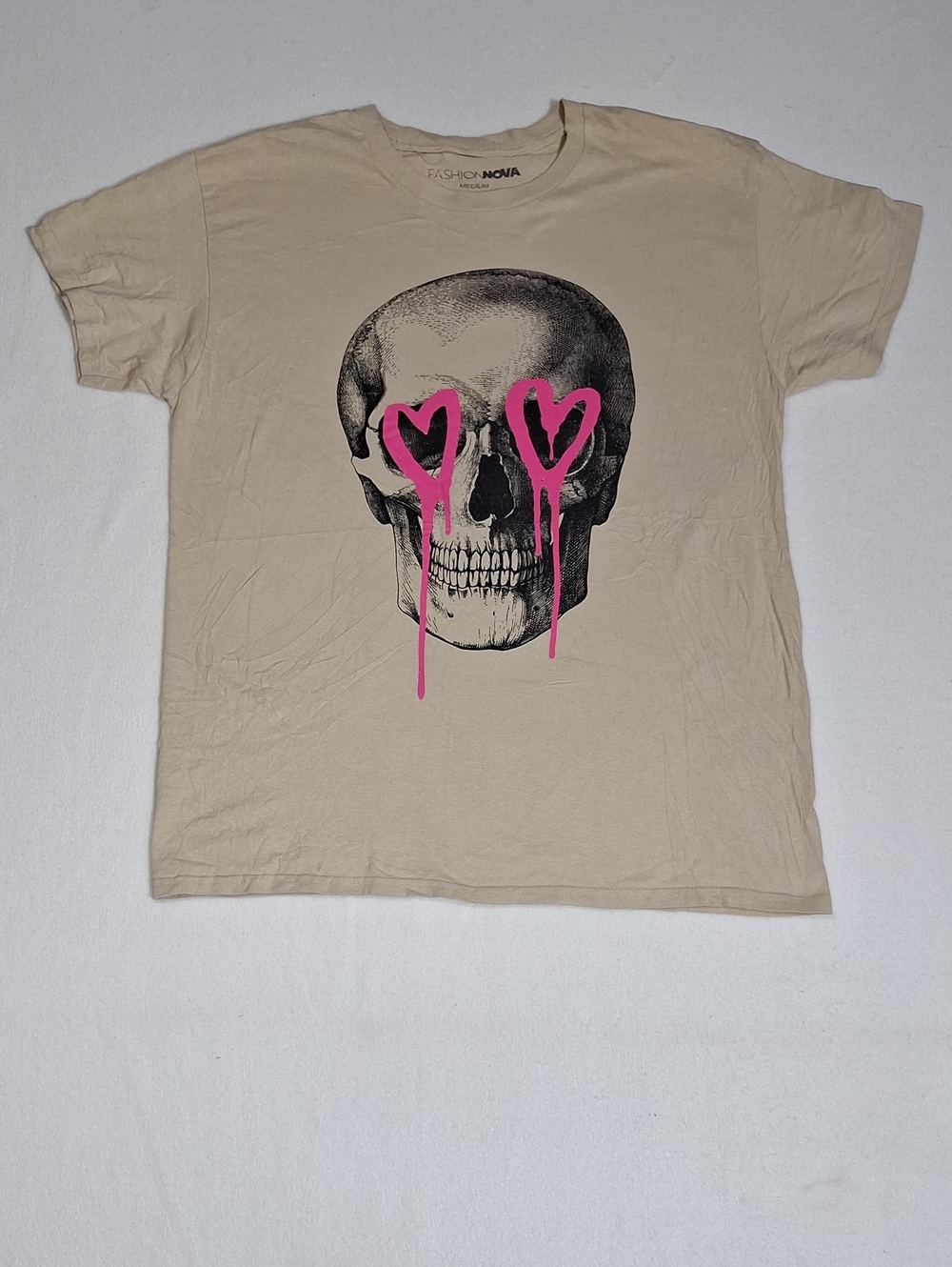 Skull With Heart Eyes Graphic Tee
